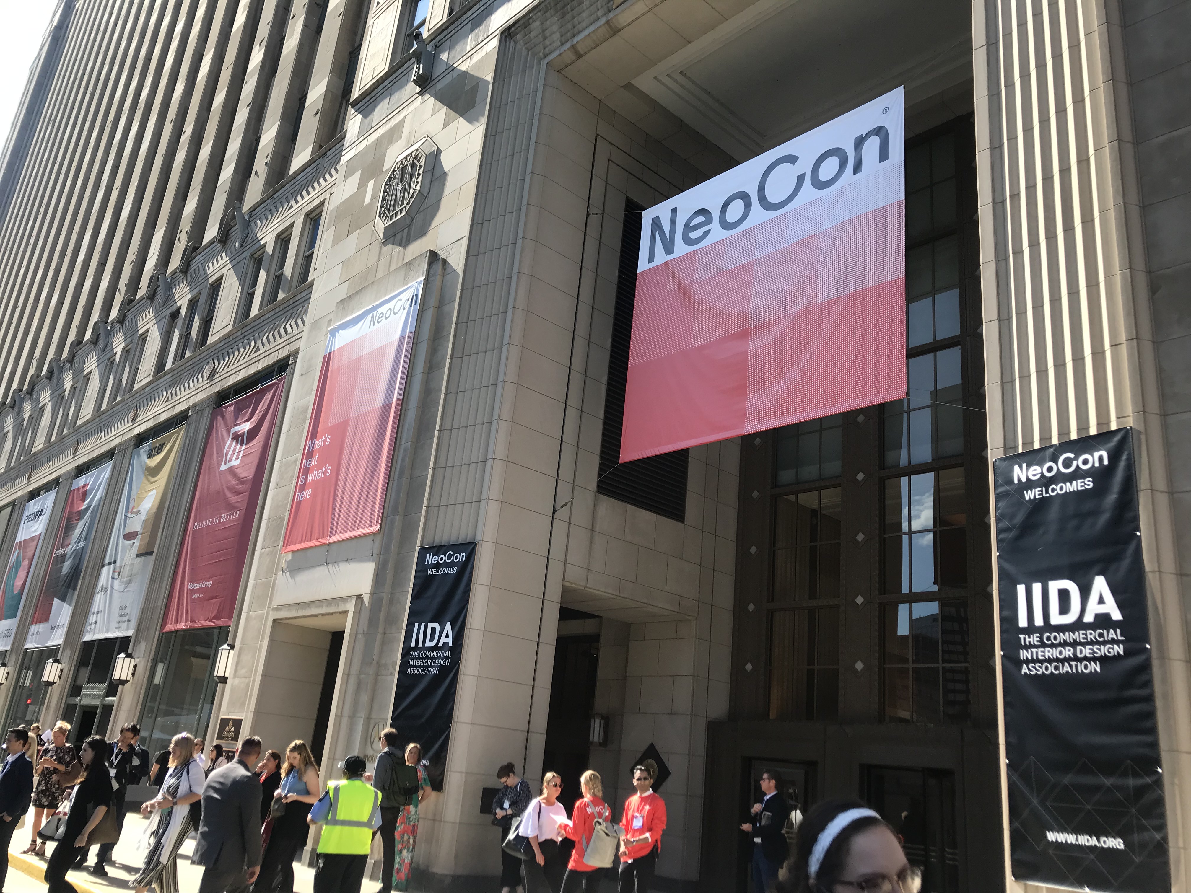 6 Commercial Design Trends from NeoCon 2019 Furniture Lighting & Decor